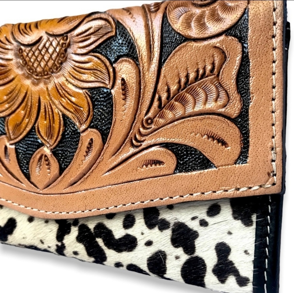 HANDMADE GENUINE LEATHER FAIR TRADE SUNFLOWER CARVED WALLET - Picture 3 of 5